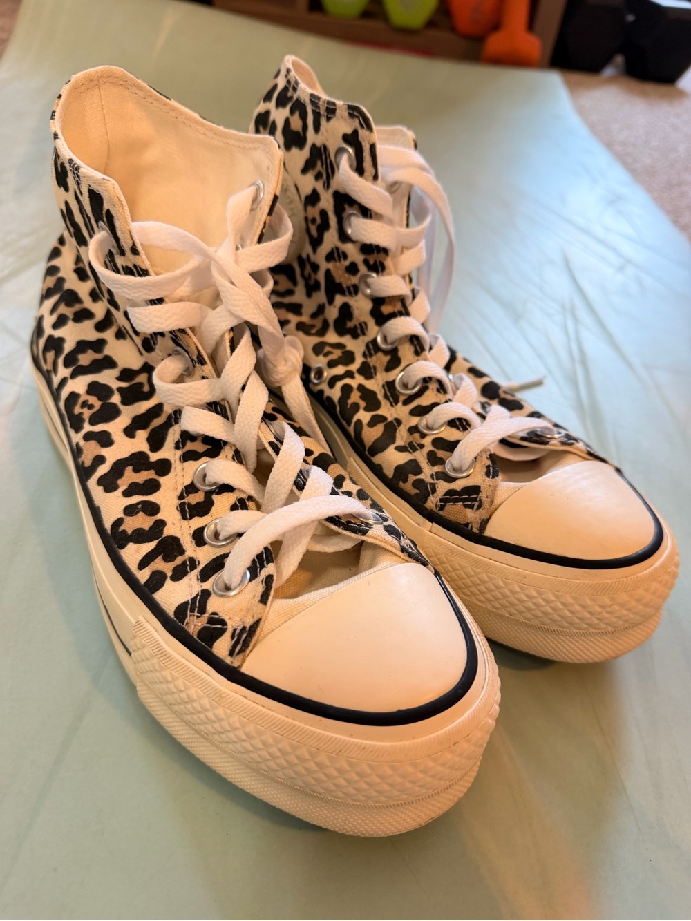 Converse Platform High-Top Sneakers in White with Black Leopard Print - NEW size